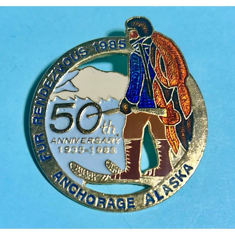 1985 Anchorage Alaska 50th Anniversary Fur Rondy Rendezvous Fur Trapper Pin